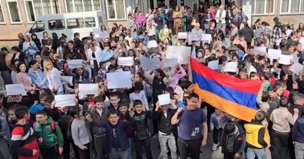 Դասադուլ Բյուրականի դպրոցում. տնօրենին ազատում են քաղաքական հայացքների համար (տեսանյութ)