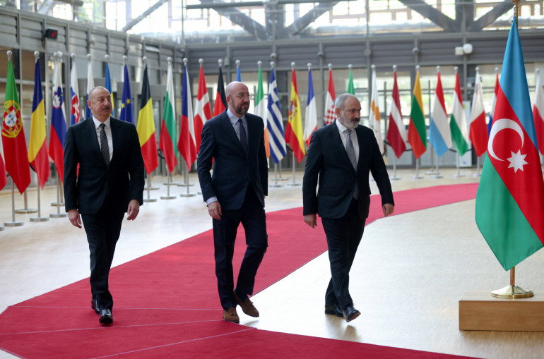 ԵՄ-ն Հայաստանին և Ադրբեջանին կոչ է անում քայլեր ձեռնարկել չլուծված հարցերի լուծման համար